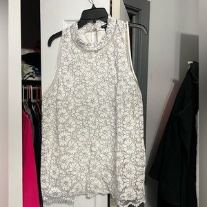 Torrid white lace tank top. Size 2X